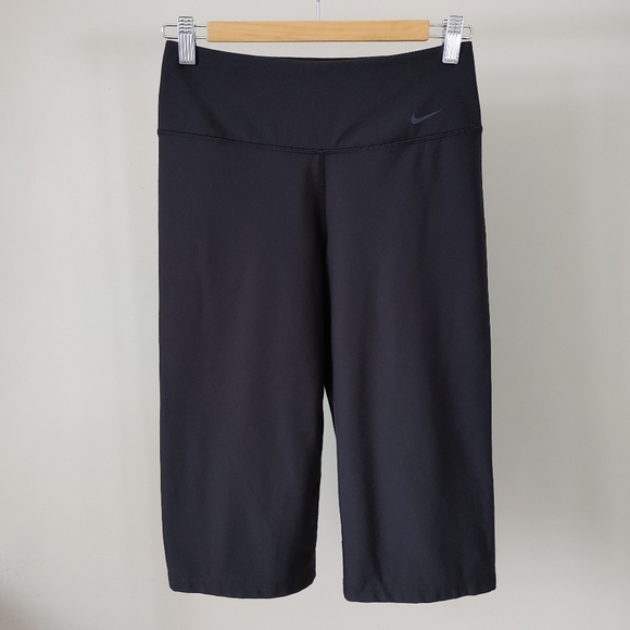 Nike Capri Pants Legend 2.0 Slim Poly Tights Black Size Small - Picture 5 of 16
